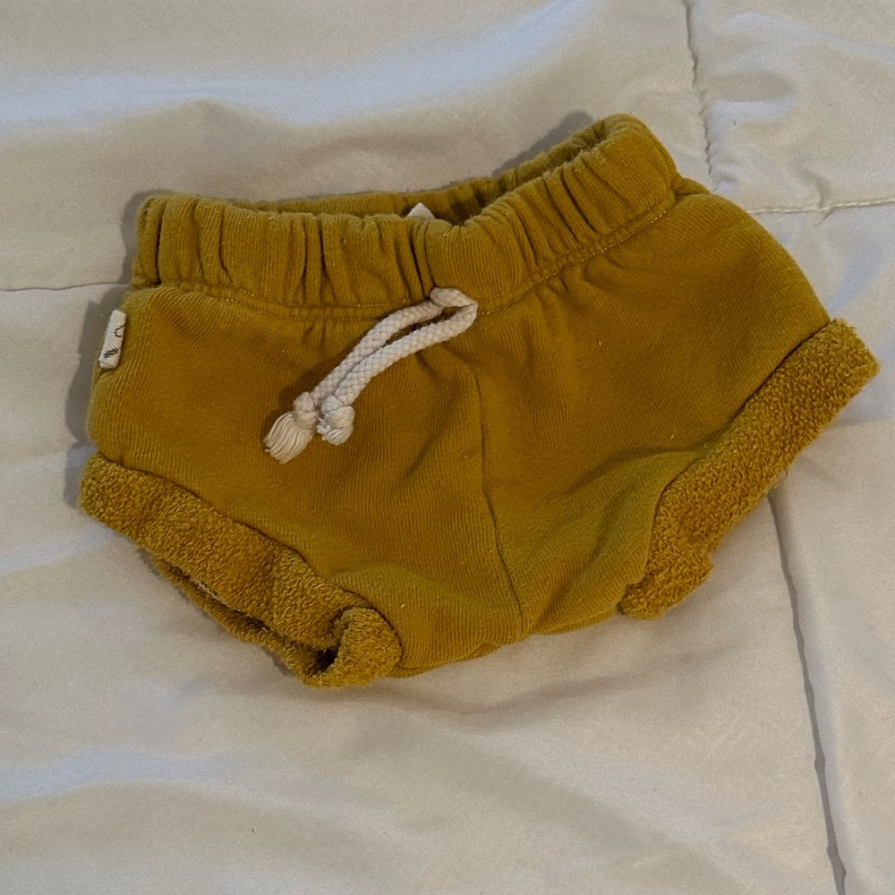 Childhoods Clothing shorts 0-3 month